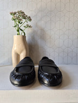 UNLINED BLACK LEATHER MOCCASIN