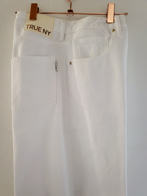 White jeans trousers