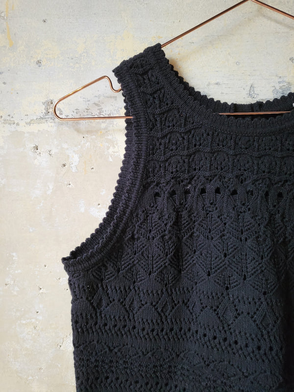 Canotta in cotone crochet