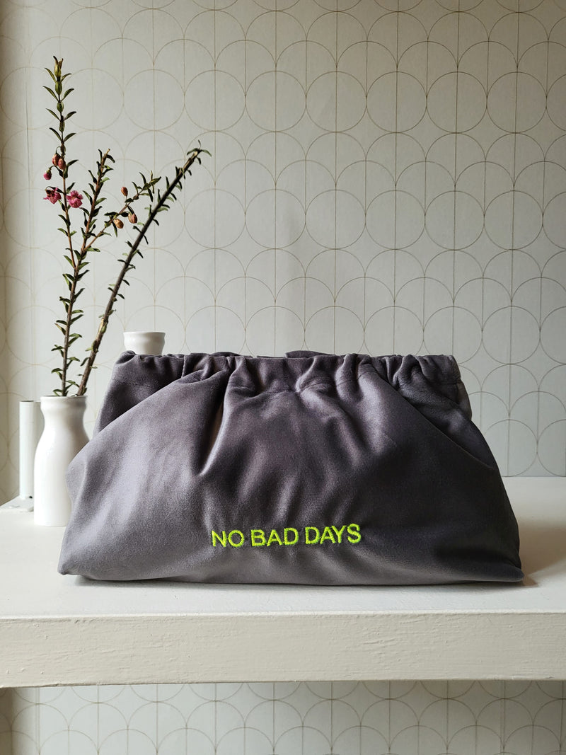 Clutch in velluto|NO BAD DAYS