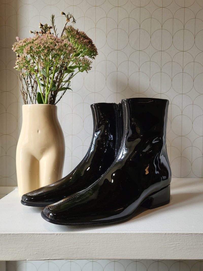 Stivaletto in vernice