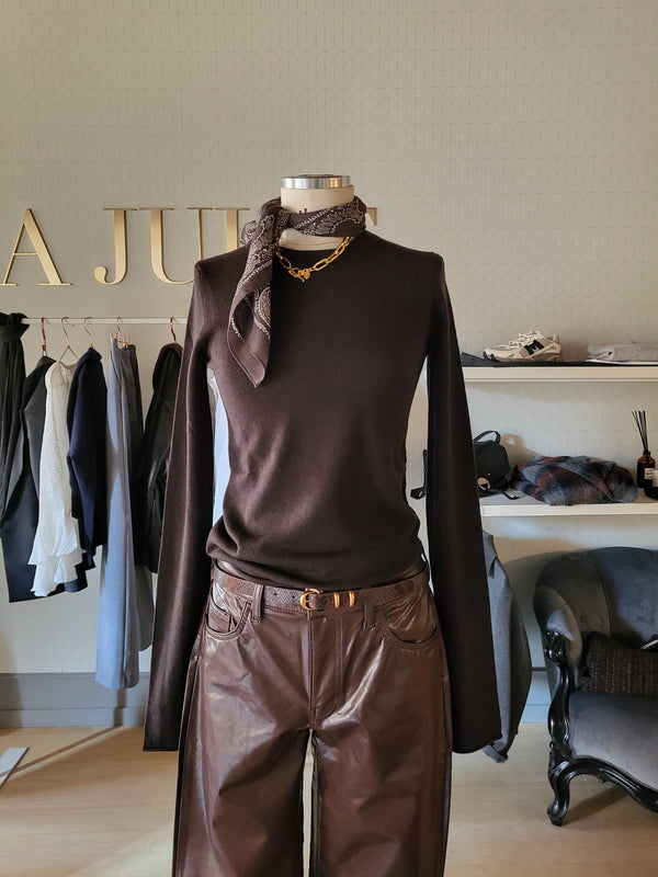 Pantaloni in eco-leather