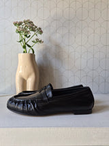 UNLINED BLACK LEATHER MOCCASIN