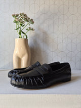 UNLINED BLACK LEATHER MOCCASIN