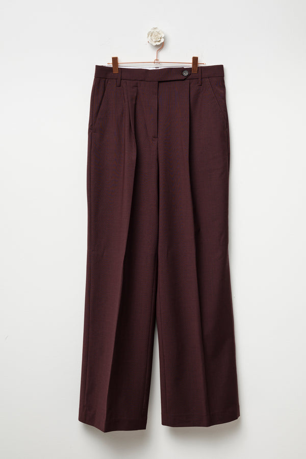 pantalone con pinces burgundy