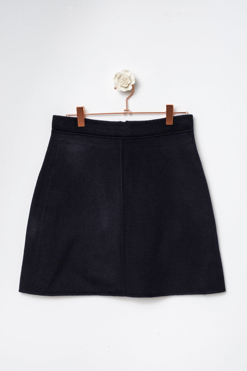 structured skirt