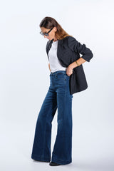 HIGH WAIST AND FLARED LEG JEANS