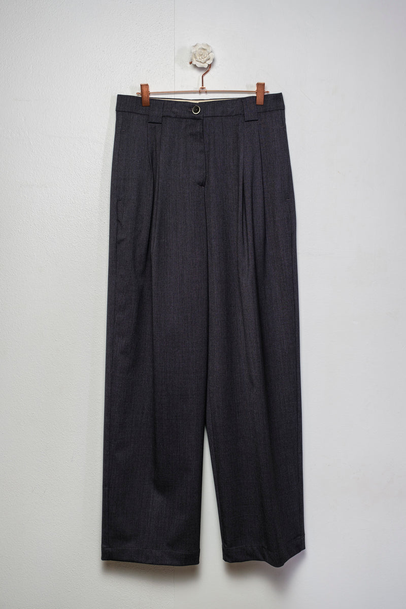 Pantalone con pinces