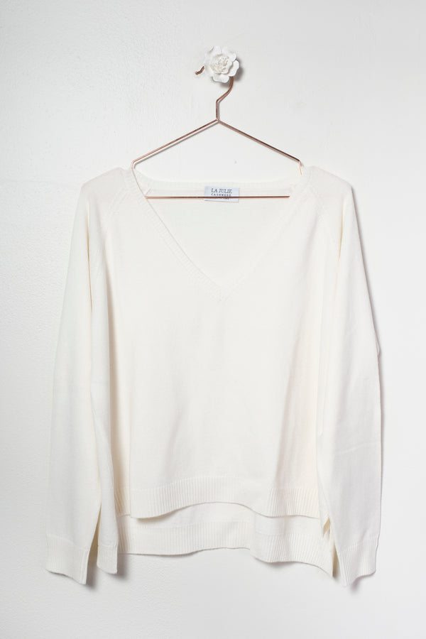 PAULINE | V-NECK OVER