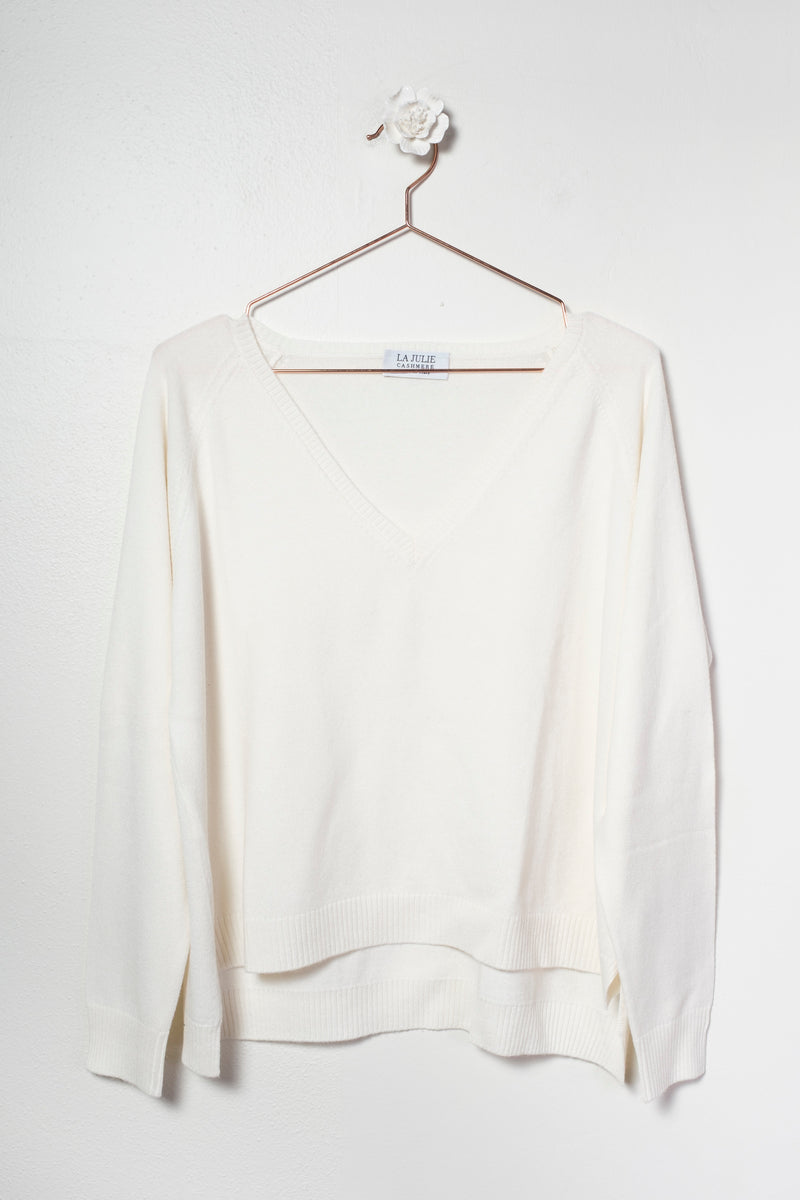 PAULINE | V-NECK OVER