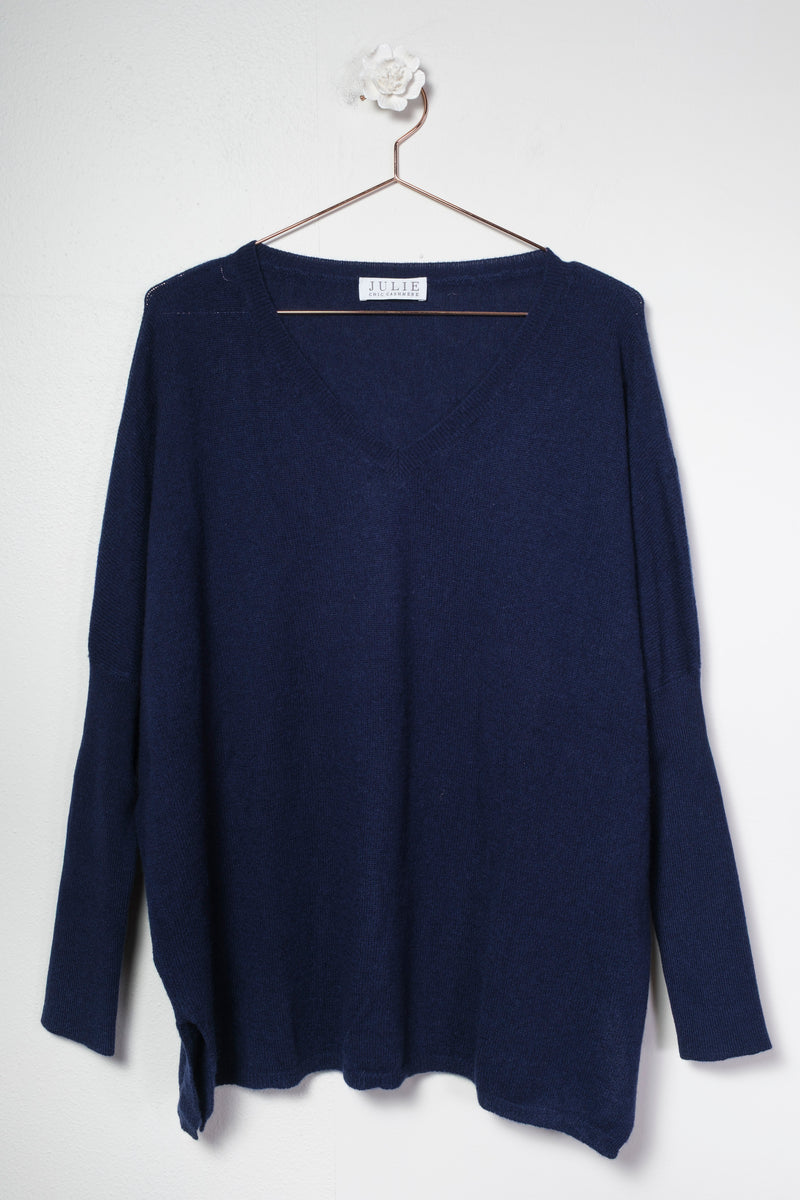 ABI | OVERSIZE V-NECK