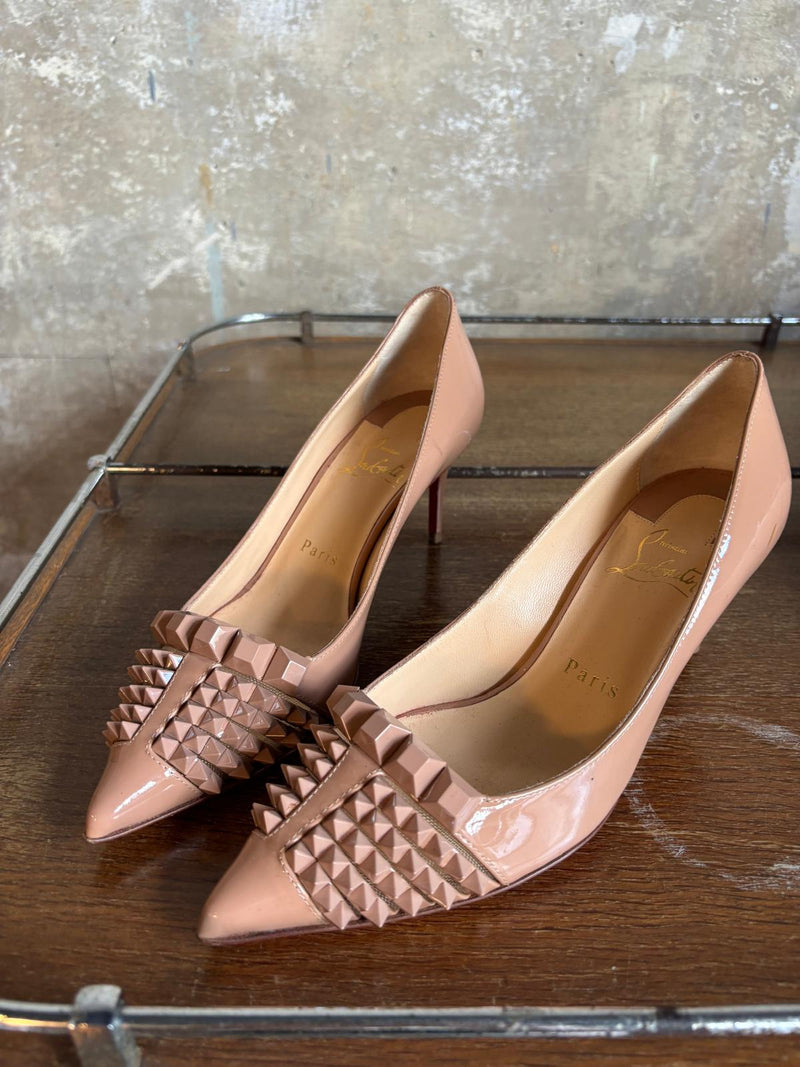 Louboutin in vernice