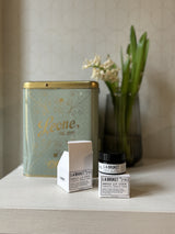 Gentle lip scrub