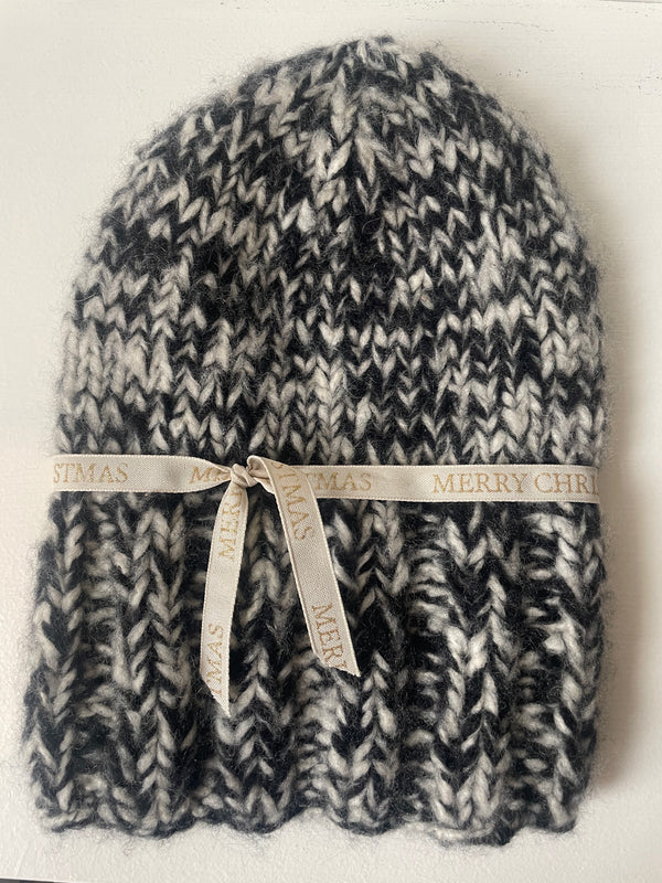 Cappello in Cashmere Realizzato  a Mano