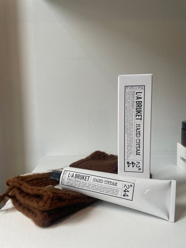 Kit Mani & Cashmere