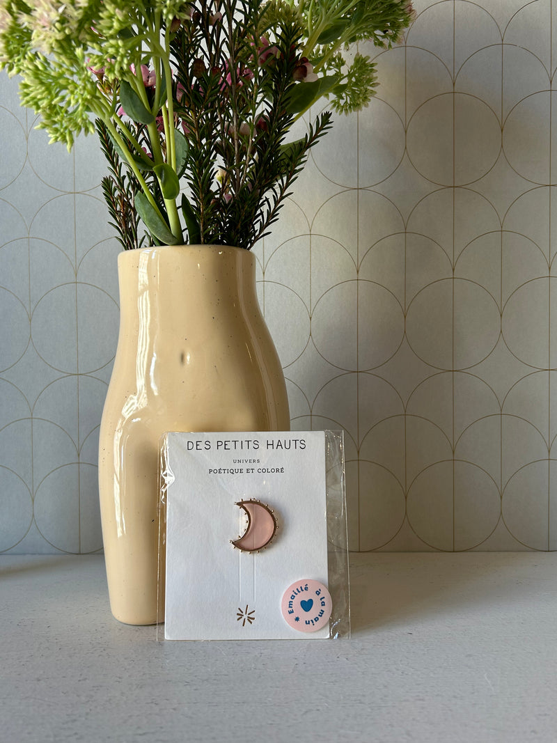 Moon Pin
