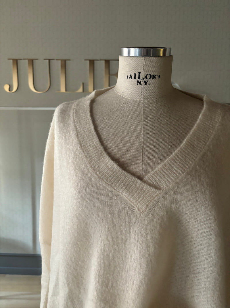 SUIS | V-NECK
