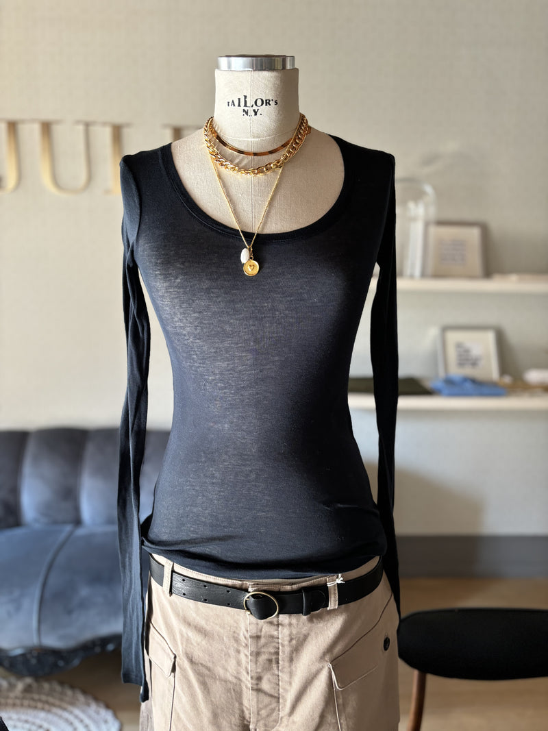 Round-neck cotton shirt