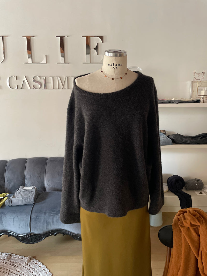 Maglia girocollo over soft cashmere