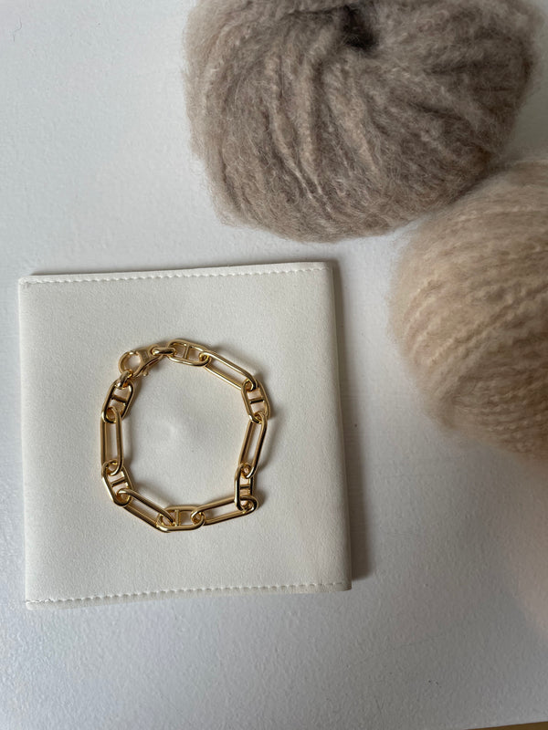 'Minerva' bracelet