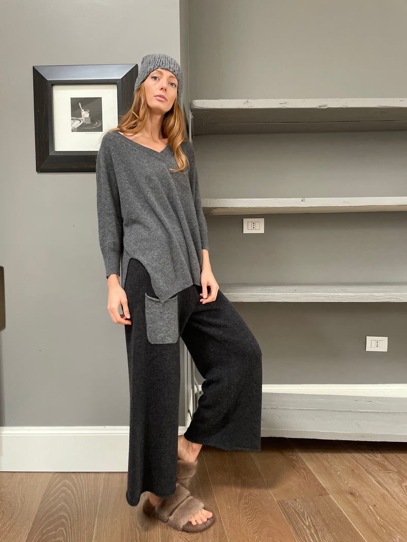 Nicole V neckline