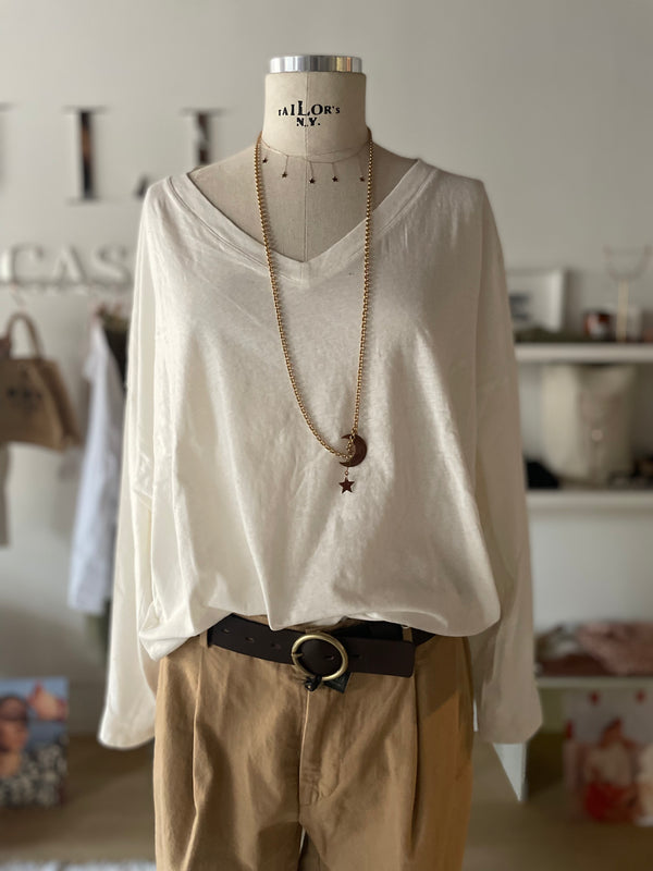 T-shirt scollo a v manica lunga